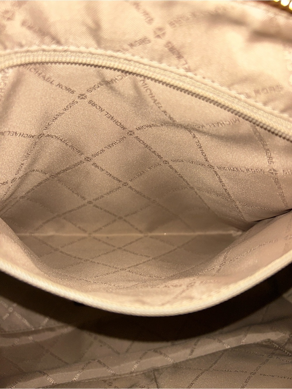 Michael Kors Avril X-Large Brown Leather Tote Bag - Picture 12 of 15